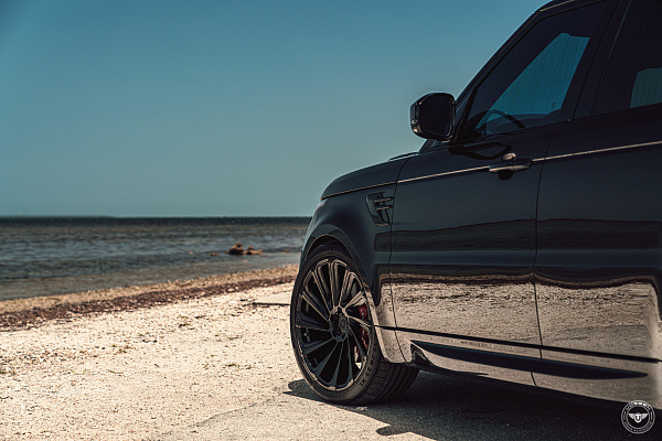 Фото дисков Vossen UV-3 Черный глянец на Land Rover Range Rover Sport II