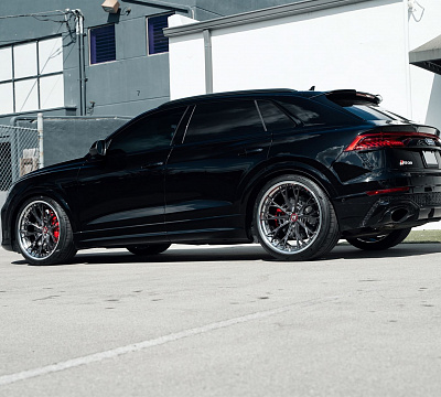 Фото дисков Anrky S3-X5 на Audi Q8