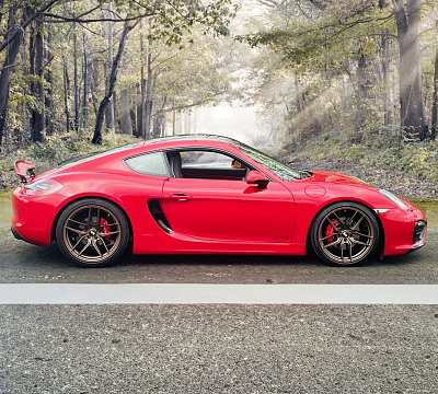 Фото дисков Bola B11 на Porsche Cayman II