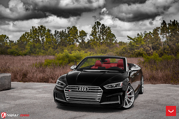Фото дисков Vossen VFS-10 Серебро на Audi A/S/RS 5 (F5)