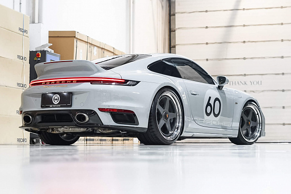 Фото дисков HRE 305 Сатиновый графит на Porsche 911 VIII