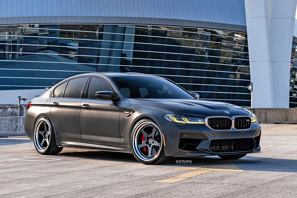 Фото дисков Strasse Wheels S5 Track Черный сатин на BMW 5/M5 (G30/F90)