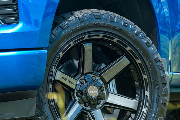 Фото дисков 4PLAY 4P63 Черный глянец на Chevrolet Silverado IV