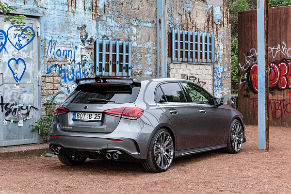 Фото дисков BRABUS Monoblock R Глянцевый графит на Mercedes-Benz A-Class (W177)