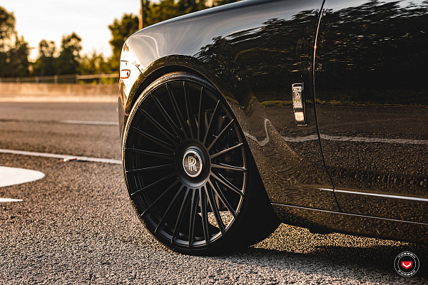 Фото дисков Vossen S17-13 Черный сатин на Rolls-Royce Ghost I