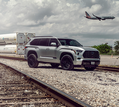 Фото дисков Vossen HF6-5 на Toyota Sequoia III