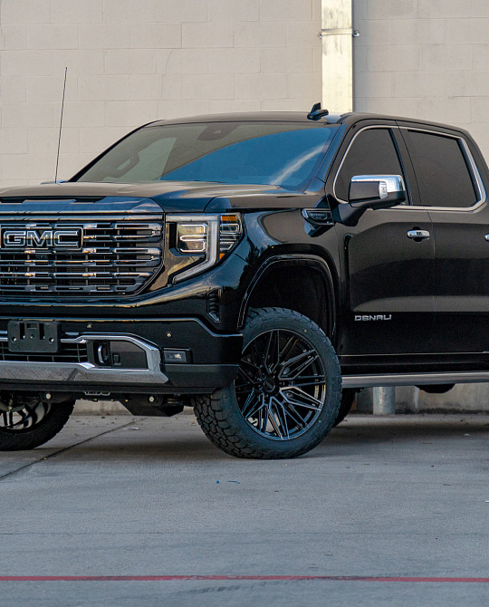 Фото дисков HF6-5 Черный глянец на GMC Sierra IV