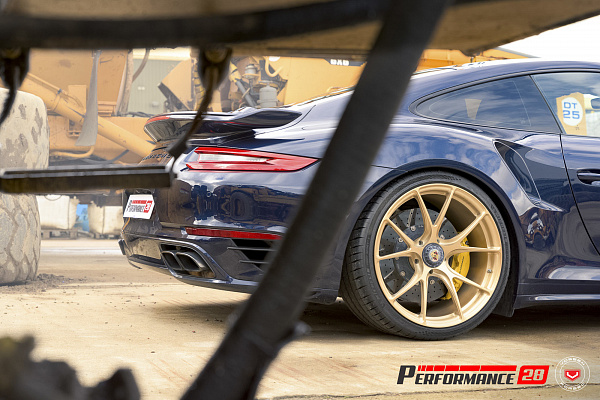 Фото дисков Vossen RS74 Глянцевое золото на Porsche 911 VII