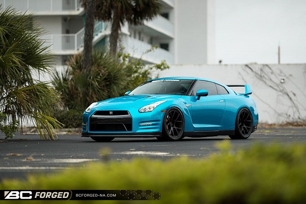 Фото дисков BC Forged RZ05 Черный матовый на Nissan GT-R