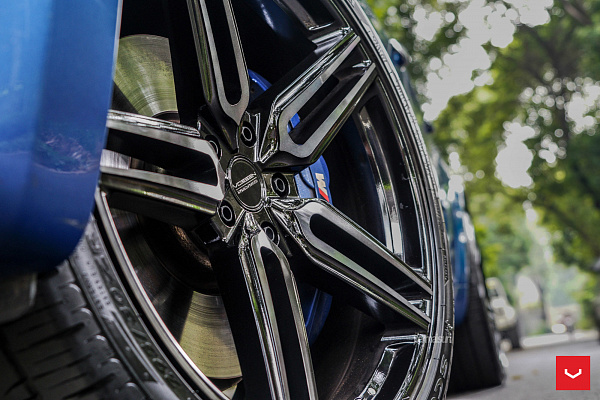Фото дисков Vossen HF-1 Глянцевый темный лак на BMW X5/X5 M (E70)