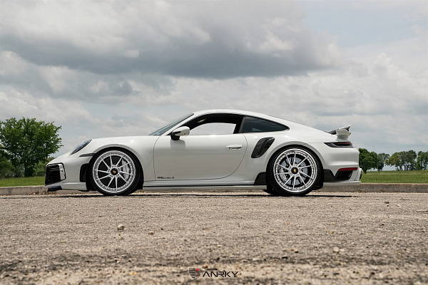 Фото дисков Anrky AN33 Сатиновый лак на Porsche 911 VIII