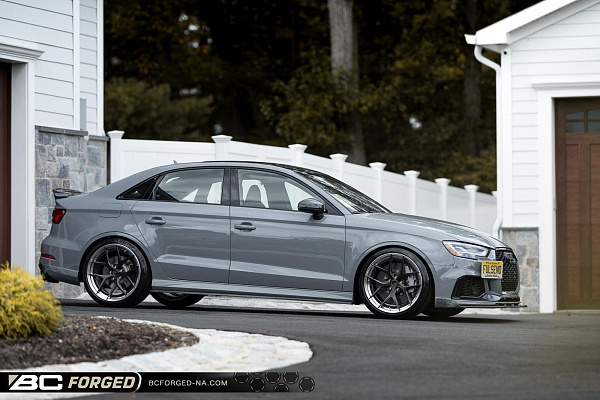 Фото дисков BC Forged HCS21 Глянцевый темный лак на Audi A/S/RS 3 (8V)