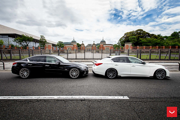 Фото дисков Vossen HF-2 Серебро на Infiniti Q50