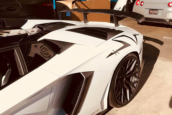 Фото дисков Brixton Forged PF10 Черный матовый на Lamborghini Aventador