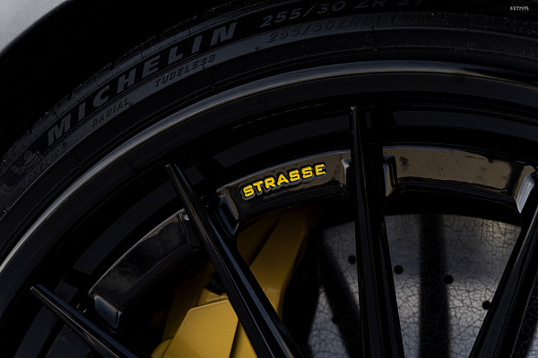 Фото дисков Strasse Wheels SV15 Deep Concave FS Черный глянец на Porsche 911 VIII