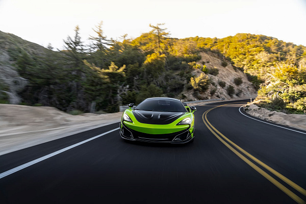 Фото дисков Brixton Forged PF14 R / RS Сатиновый темный лак на McLaren 600
