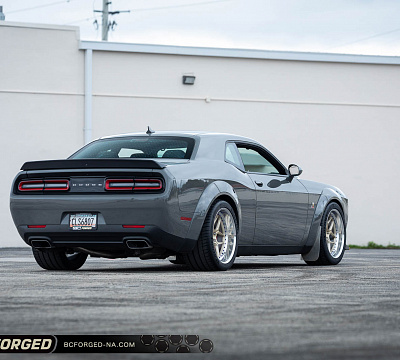 Фото дисков BC Forged LE53 // MLE53 на Dodge Challenger III
