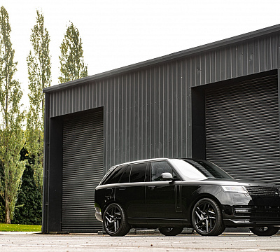 Фото дисков Kahn Type 52 RS на Range Rover V
