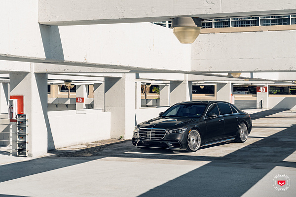 Фото дисков Vossen S17-16 Глянцевый лак на Mercedes-Benz S-Class (W223)