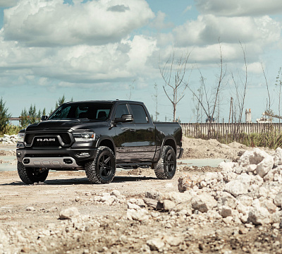 Фото дисков Vossen HF6-2 на Ram 1500 V