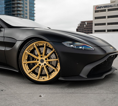Фото дисков Brixton Forged R11-R на Aston Martin Vantage 4