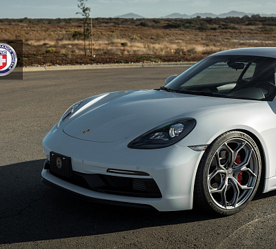 Фото дисков HRE P111SC на Porsche Cayman II