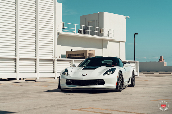 Фото дисков Vossen EVO-4R Сатиновый графит на Chevrolet Corvette C7