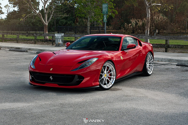 Фото дисков Anrky AN28 Полированный лак на Ferrari 812