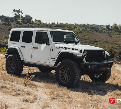 Фото дисков Vossen HF-2 на Jeep Wrangler IV (JL)