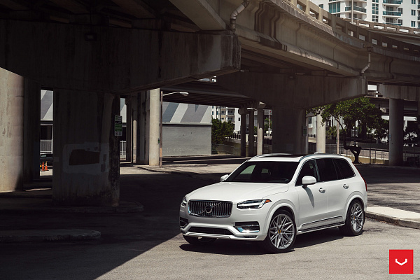 Фото дисков Vossen HF-7 Серебро на Volvo XC90 II