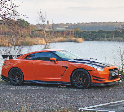Фото дисков Strasse Wheels SV10M Deep Concave FS на Nissan GT-R