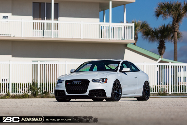 Фото дисков BC Forged RS40 Черный глянец на Audi A/S/RS 5 (8T)
