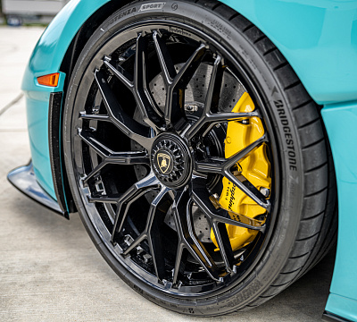 Фото дисков Brixton Forged CM6-R на Lamborghini Huracan