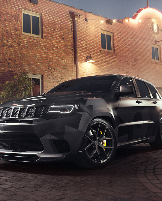 Фото дисков S21-01 Сатиновый темный лак на Jeep Grand Cherokee IV