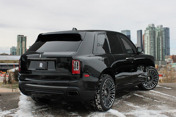Фото дисков Brixton Forged LX01 Алмазная проточка на Rolls-Royce Cullinan