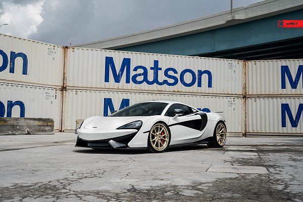 McLaren 570S