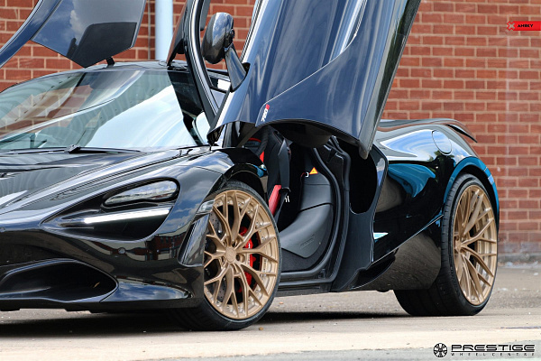 Фото дисков Anrky AN20 Сатиновое золото на McLaren 720S