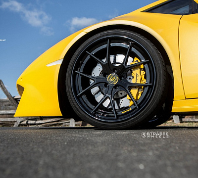 Фото дисков Strasse Wheels SM5R Deep Concave FS на Lamborghini Huracan