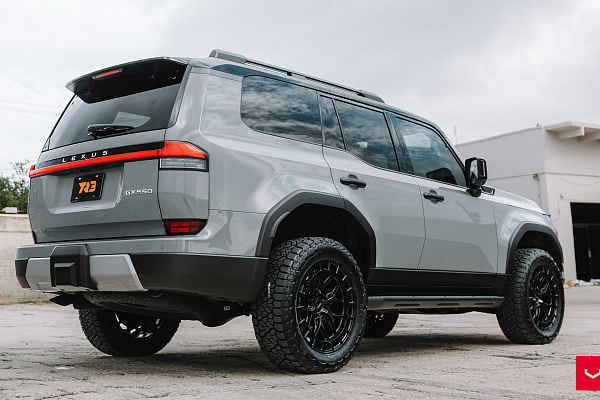 Фото дисков Vossen HFX-1 (6-Lug) Черный глянец на Lexus GX III