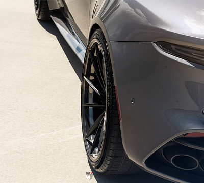 Фото дисков Anrky AN33 на Aston Martin DBS 3