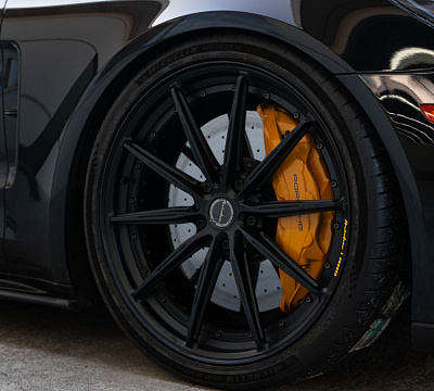 Фото дисков Brixton Forged R11-R на Porsche Panamera II