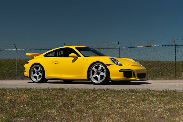 Фото дисков HRE 527 Серебро на Porsche 911 VII