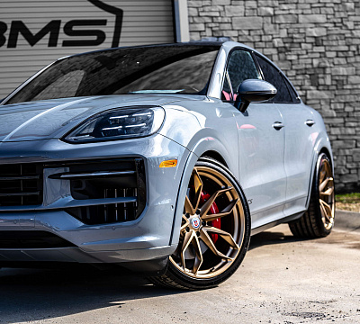 Фото дисков HRE P201 на Porsche Cayenne III