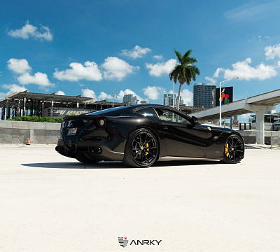 Фото дисков Anrky AN12 на Ferrari F12