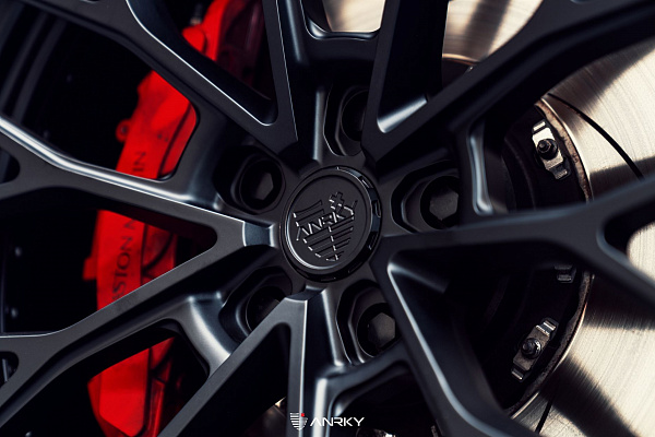 Фото дисков Anrky AN20 Черный сатин на Aston Martin DBX