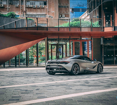 Фото дисков Vossen EVO-2R на McLaren 720S