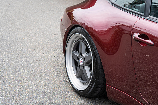 Фото дисков HRE 517 Сатиновый графит на Porsche 911 IV