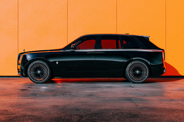 Фото дисков Brixton Forged LX09 Алмазная проточка на Rolls-Royce Cullinan