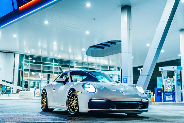 Фото дисков HRE 300 Сатиновое золото на Porsche 911 VIII