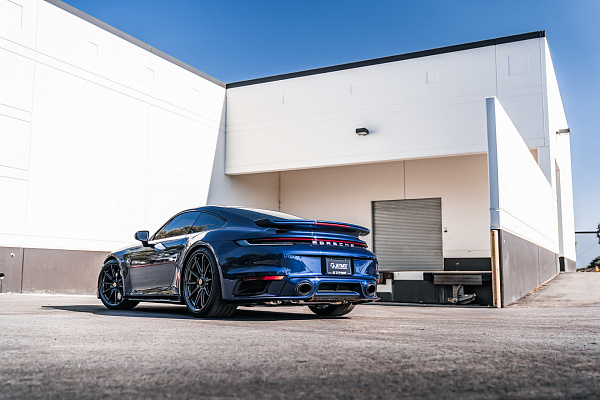 Фото дисков Brixton Forged R11-R Глянцевый темный лак на Porsche 911 VIII